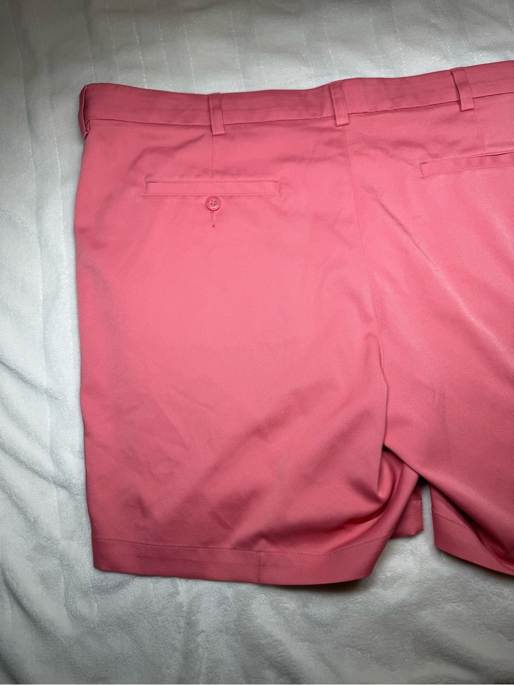 Roundtree & Yorke Men's Performance Shorts in Rose - Picture 8 of 8